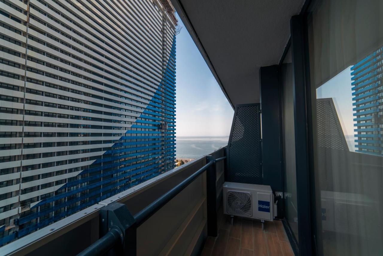 Apartamento Grand City Real Estate Batumi Exterior foto