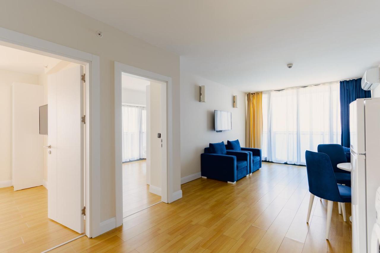 Apartamento Grand City Real Estate Batumi Exterior foto